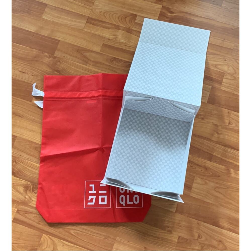 Uniqlo Wrapping Set - Picture 2 of 2